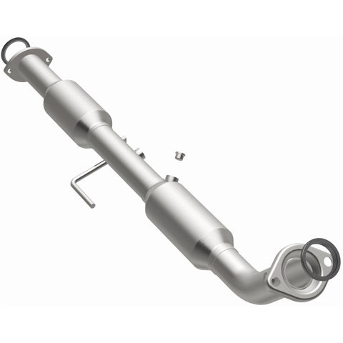 MagnaFlow Direct Fit Catalytic Converter 05-12 Toyota Tacoma L4-2.7L - 5411028