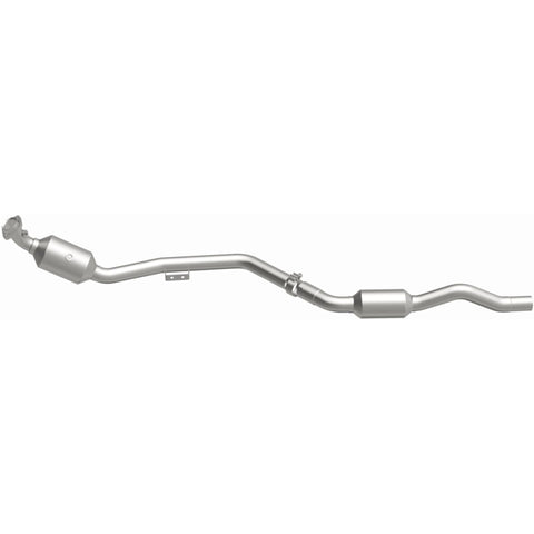 MagnaFlow Direct Fit Catalytic Converter OEM 2007 Mercedes-Benz E350 Underbody - 69.125in Length - 5411666
