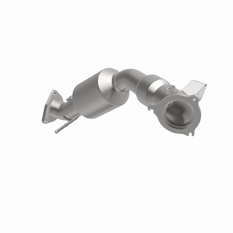 MagnaFlow 13-15 Land Rover LR2 2.0L CARB Compliant Direct Fit Catalytic Converter - 5551537
