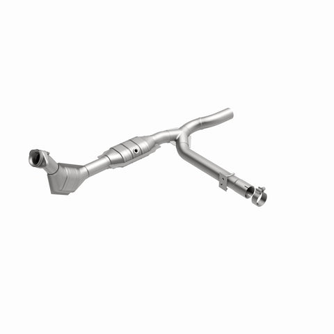 MagnaFlow Direct Fit Catalytic Converter 99-00 Ford F-150 4.6L - 447138