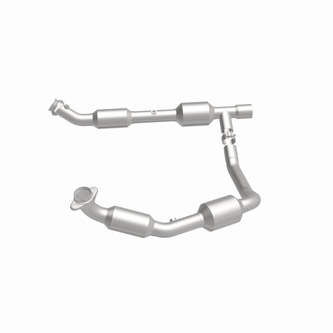 MagnaFlow Conv Direct Fit 05-06 Ford E-350 Super Duty 5.4L - 5481439