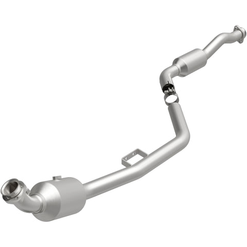 MagnaFlow Direct Fit Catalytic Converter OEM 2007 Mercedes-Benz E350 Underbody - 67.5in Length - 5411665