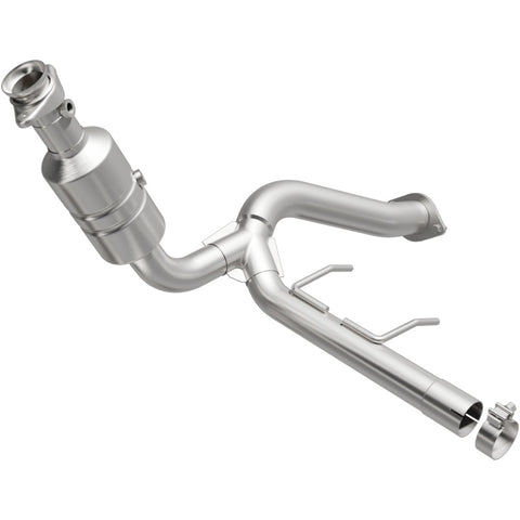 MagnaFlow Direct Fit Catalytic Converter 2009-2010 F-150 4.6 L Underbody - 52295