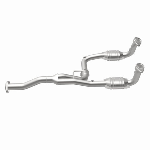 MagnaFlow Direct Fit Catalytic Converter 07 Jeep Liberty 3.7L OEM - 49186