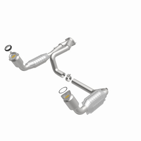 MagnaFlow Conv DF 99-00 Chevy Pickups 4.3L - 447284