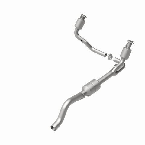MagnaFlow Direct Fit Catalytic Converter 00-03 Dodge Durango 4.7L - 51338