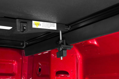Lund 15-17 Chevy Colorado Fleetside (5ft. Bed) Hard Fold Tonneau Cover - Black - 969164