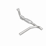 MagnaFlow Direct Fit Catalytic Converter 99-00 Ford Exped 4.6L - 51116