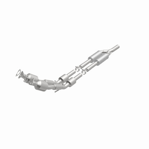 MagnaFlow Direct Fit Catalytic Converter 2012-2015 Passat (B7) 3.6L V6 OEM Grade - 52938