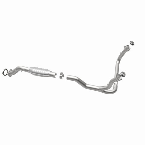 MagnaFlow Direct Fit Catalytic Converter 00-05 Blazer 4WD 4.3L - 93370