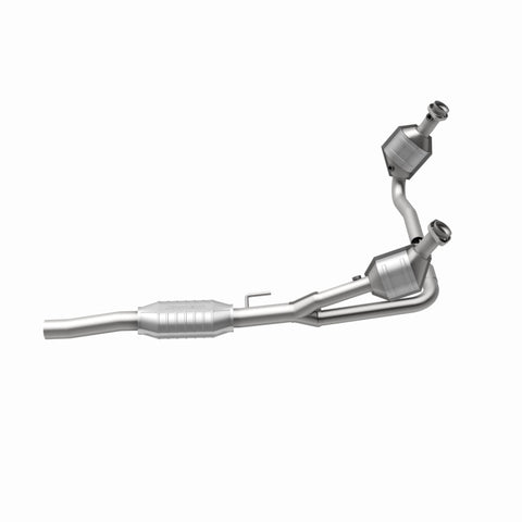 MagnaFlow Direct Fit Catalytic Converter 00-03 Dodge Dakota 3.9L - 447255