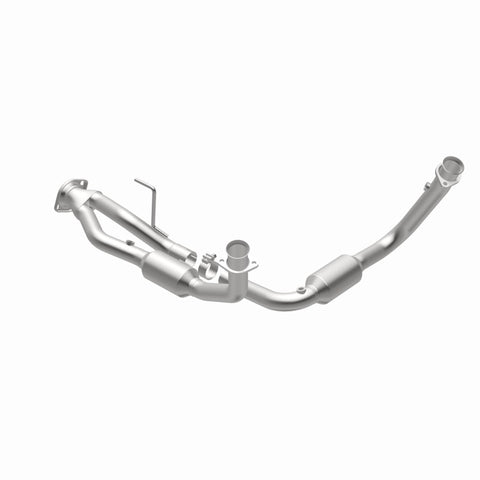 MagnaFlow Direct Fit Catalytic Converter 05-06 Jeep Grand Cherokee 3.7L Y-Pipe Assy (49 State) - 24473