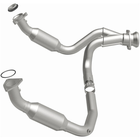 MagnaFlow Direct Fit Catalytic Converter 2007-2008 Cadillac Escalade 6.2L - 5451631