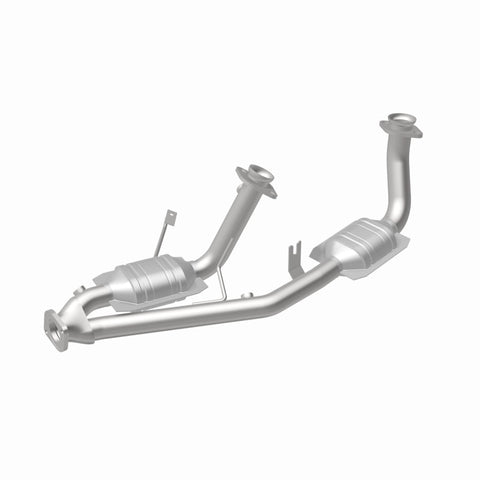 MagnaFlow Direct Fit Catalytic Converter 96-99 Ford Taurus3.0L 50S - 444023
