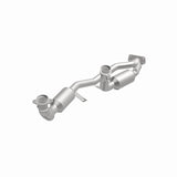 MagnaFlow Direct Fit Catalytic Converter 99-00 Windstar 3.0L V6 - 23542