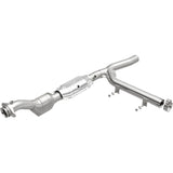 MagnaFlow Direct Fit Catalytic Converter 97-98 Ford Trucks 4.6L - 447178