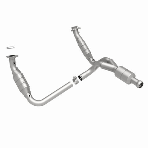 MagnaFlow Direct Fit Catalytic Converter 10-13 GMC Sierra 1500 V6 4.3L - 5481578