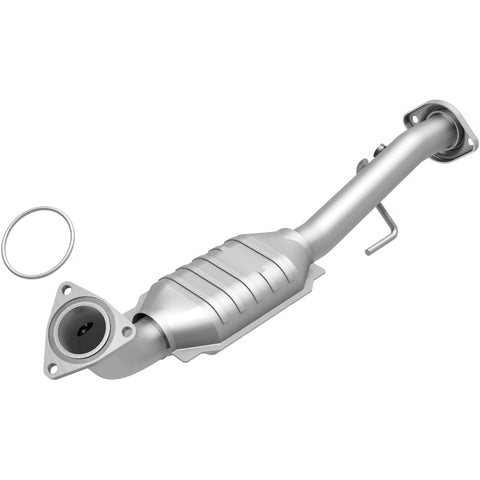 MagnaFlow Direct Fit Catalytic Conv 02-06 Cadillac Escalade / 02-06 GM Yukon (Inc Denali) 6.0L P/S - 93602