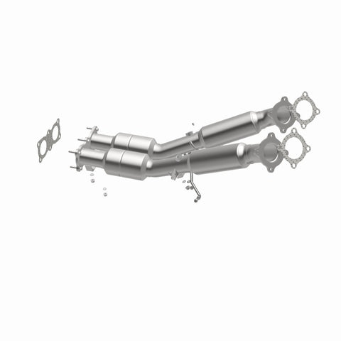 MagnaFlow Direct Fit Catalytic Converter 2008-2012 LR2 3.2 L Underbody - 52276