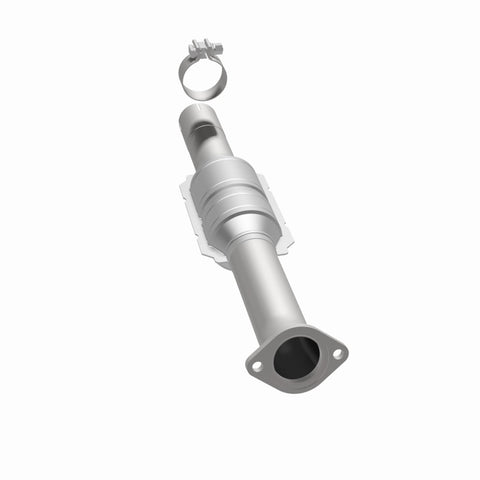 MagnaFlow Direct Fit Catalytic Converter 2010-2012 VENZA 2.7L Underbody - 52108