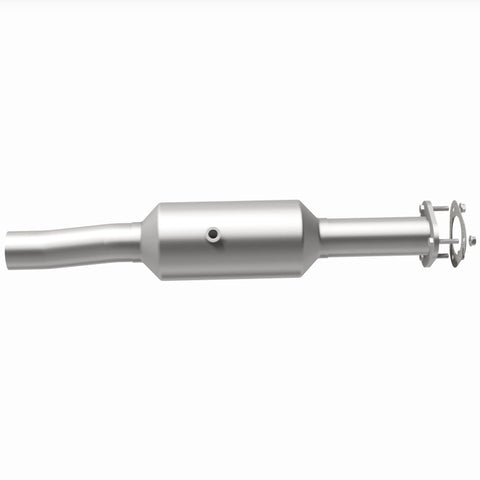 MagnaFlow 16-19 Ford E-450 Super Duty Base V10 6.8L Underbody Direct-Fit Catalytic Converter - 280446