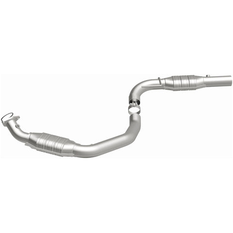 MagnaFlow Direct Fit Catalytic Converter 03-05 Express 2500 4.8L Driver Side - 24389