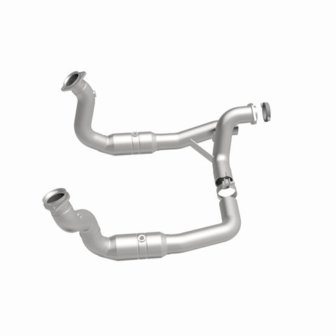 MagnaFlow Conv Direct Fit 11-14 Ford F-250 Super Duty / 350 Super Duty V8 6.2L - 52297