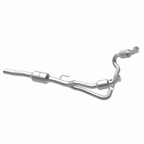 MagnaFlow Direct Fit Catalytic Converter 02-03 Dodge Durango - 458048