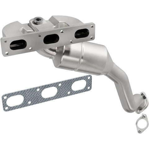 MagnaFlow Direct Fit Catalytic Converter BMW 5 01-03 front - 452430