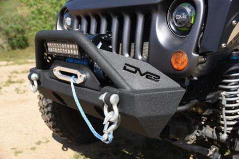 DV8 Offroad 07-18 Jeep Wrangler JK/JL FS-15 Steel Stubby Front Bumper w/ Fog Lights - FBSHTB-15