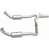 MagnaFlow 09-13 Ford E-350 Super Duty V10 6.8 OEM Underbody Direct Fit Catalytic Converter - 21-599