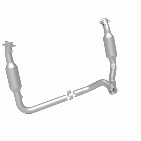 MagnaFlow 2006 Dodge Ram 1500 5.7L Direct Fit Catalytic Converter - 4651711