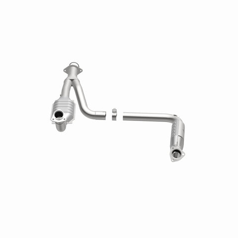 MagnaFlow Conv DF 07-09 Chevrolet/GMC Silverado/Sierra 2500 HD 6.0L Y-Pipe Assembly excludes Classic - 49644