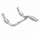 MagnaFlow 2021 Chevrolet Express 2500 4.3L Underbody Direct-Fit Catalytic Converter - 280429