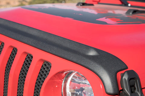 Bushwacker 18-19 Jeep Wrangler Rubicon/Sport//Unlimited/Sport S Hood Stone Guard- Black - 14093