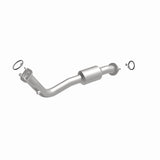 MagnaFlow Direct Fit Catalytic Converter 13-15 RAV4 2.5 Underbody - 52543