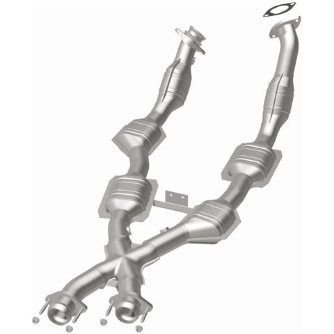 MagnaFlow Direct Fit Catalytic Converter 96-98 Mustang 4.6L 6-Cats - 93348