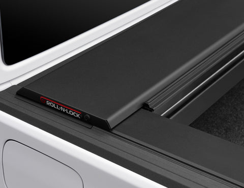 Roll-N-Lock 2020 Jeep Gladiator 5ft bed (w/ Trail Rail System) M-Series Retractable Tonneau Cover - LG495M