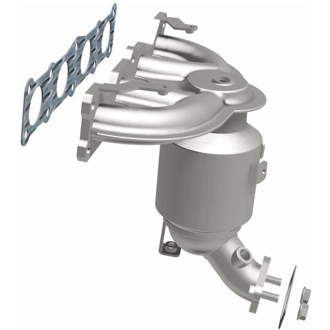 MagnaFlow Direct Fit Catalytic Converter 13-16 Hyundai Santa Fe Sport 2.4L Manifold - 52775