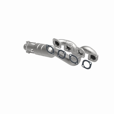 MagnaFlow Direct Fit Catalytic Converter 02-03 BMW 745i 4.4L D/S - 24192