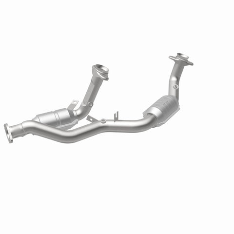 MagnaFlow Direct Fit Catalytic Converter 96-99 Ford Taurus3.0L 50S - 444033