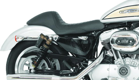 Mustang 06-10 and 12-15 Yamaha Roadliner, 06-15 Stratoliner Fender Bib w/Studs - Black - 78120