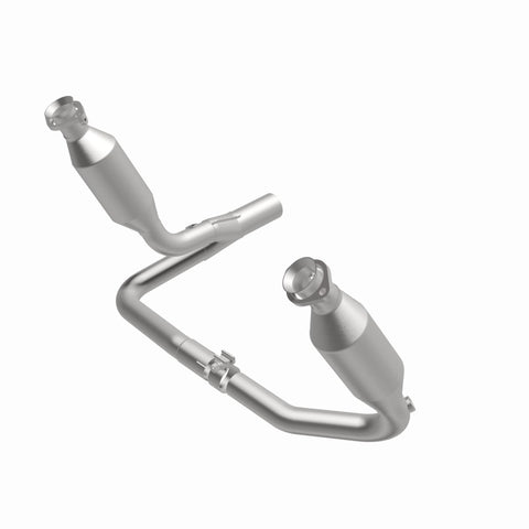 MagnaFlow 2004 Dodge Dakota 3.7L Direct Fit Catalytic Converter - 4651657