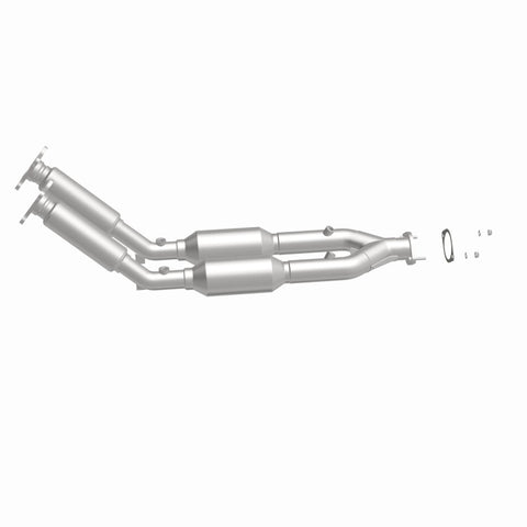 MagnaFlow Direct Fit Catalytic Converter 99-01 Volvo S80 2.8L - 24156