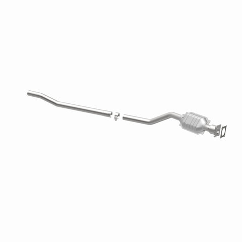 MagnaFlow Direct Fit Catalytic Converter 01-03 Caravan/Voyager 3.3L - 51155