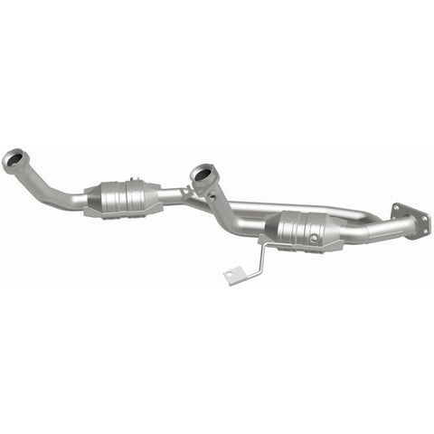 MagnaFlow Direct Fit Catalytic Converter 04 Ford Freestar 3.9L - 49079