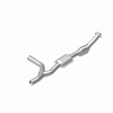 MagnaFlow Direct Fit Catalytic Converter 97-00 Ford Vans 4.2L - 447180