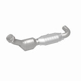 MagnaFlow Direct Fit Catalytic Converter 97-98 Ford Trucks 4.6L - 447177
