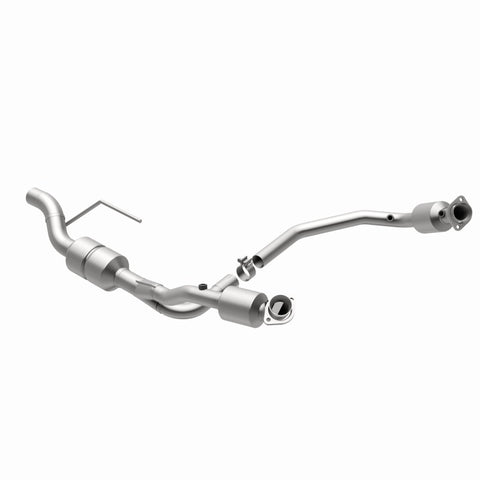MagnaFlow Direct Fit Catalytic Converter Dodge 01-02 Ram 1500/2500/3500 Van 5.9L - 458003