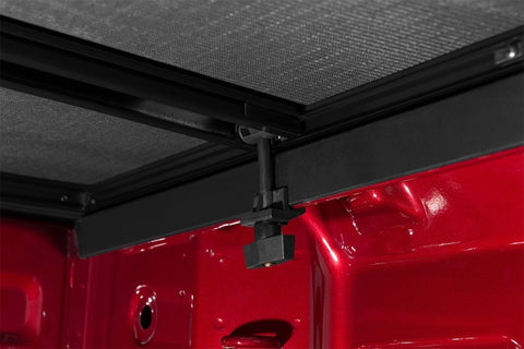 Lund 19-23 Chevrolet Silverado 1500 (5.5ft. Bed) Genesis Elite Tri-Fold Tonneau Cover - Black - 958292